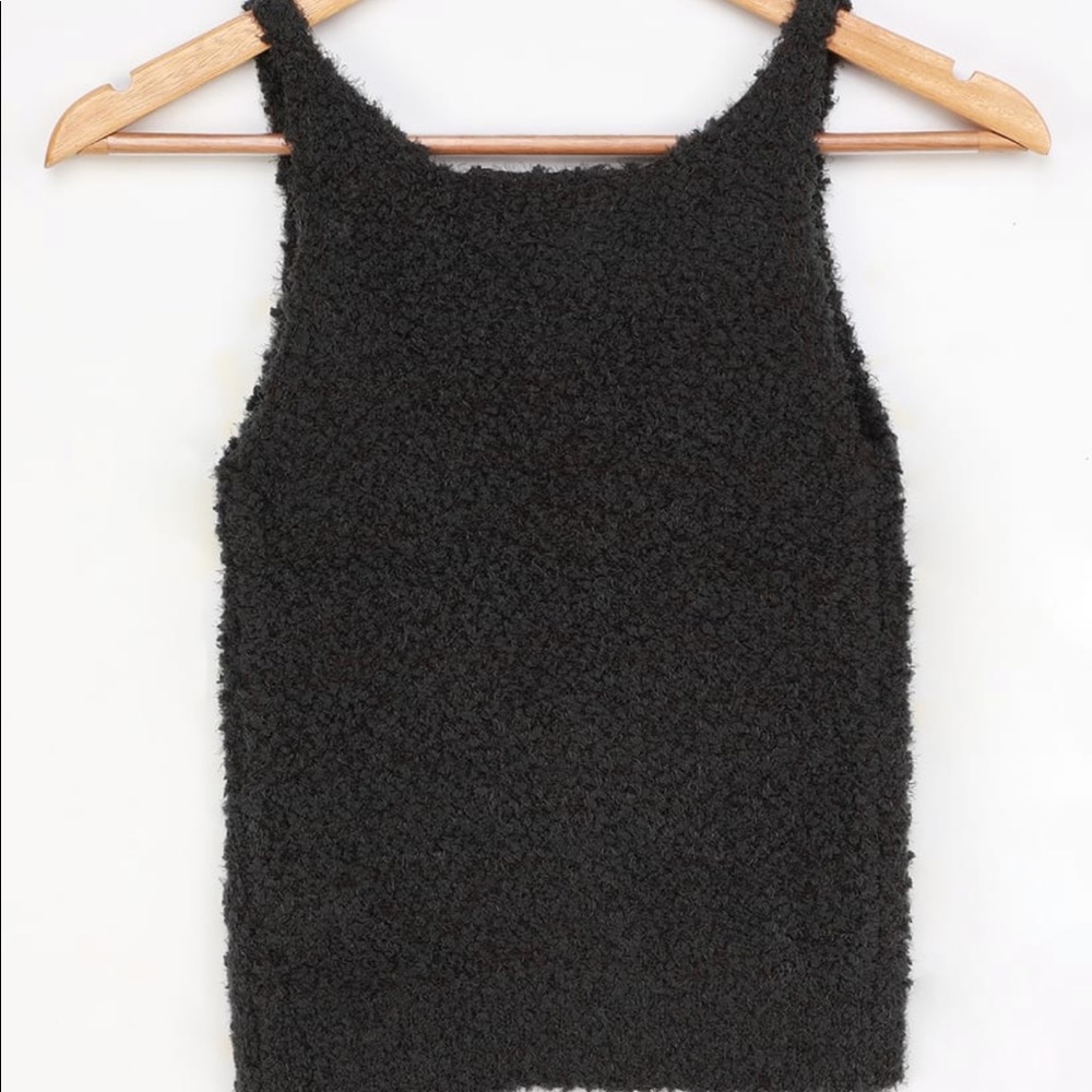 Lulu’s black fuzzy knit sweater tank top
